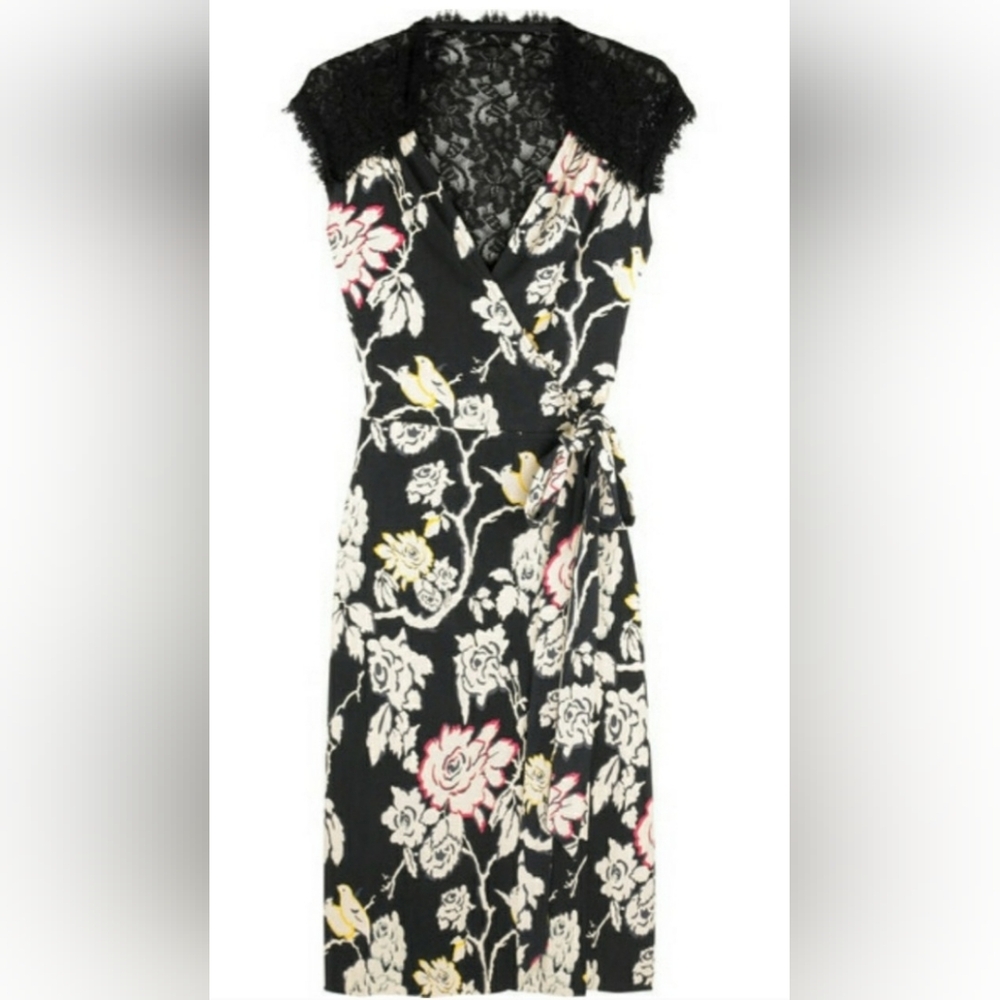 DVF capped sleeves lace dress